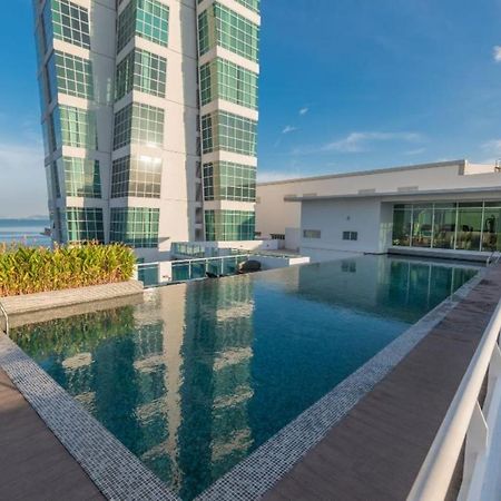 Maritime Luxury Suites George Town Exterior photo